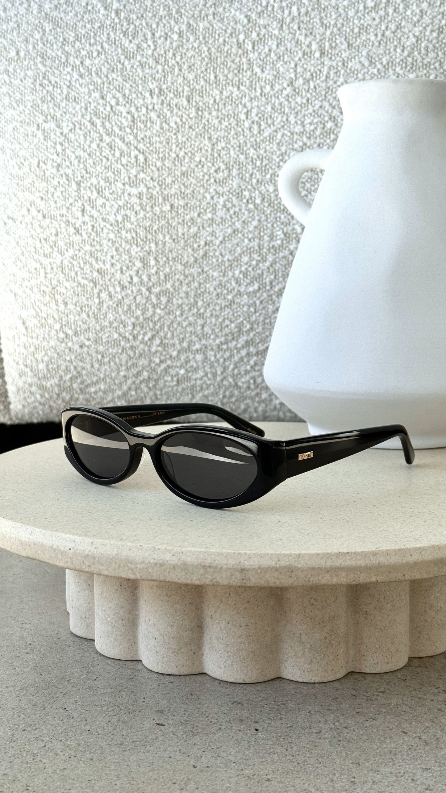 The Kasia Sunglasses - Black / Black